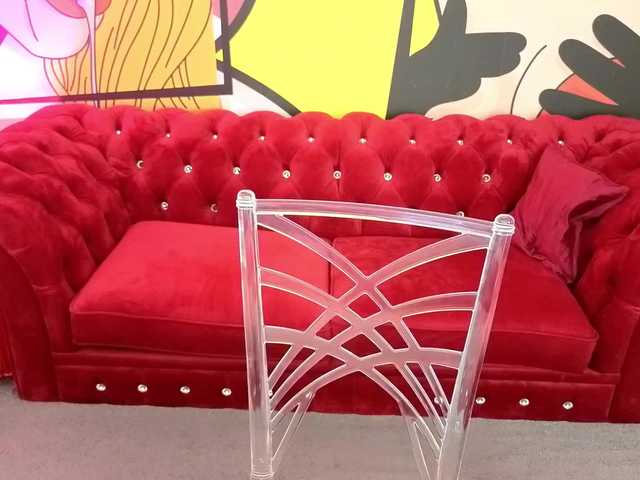 RedDoll's BongaCams show and profile