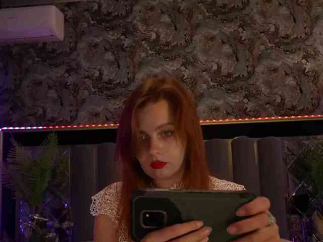 web cam online RedDoll