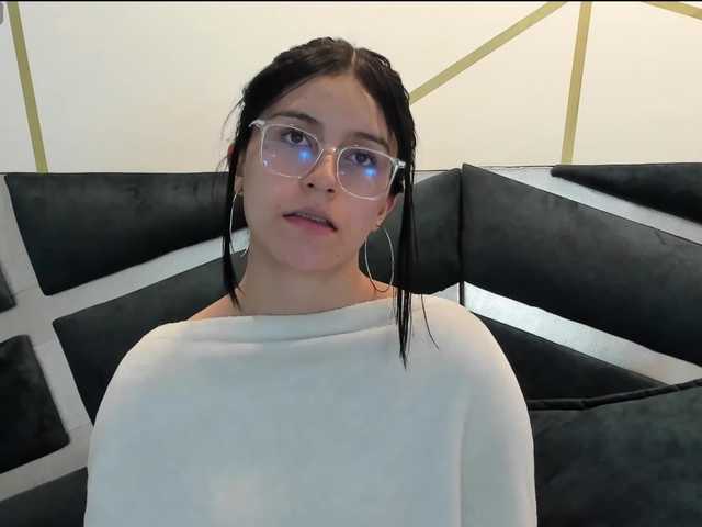 maddy-jacksonw webcam