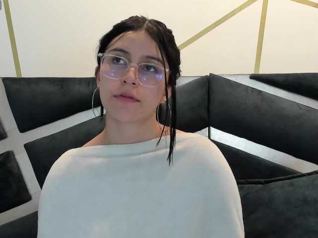 maddy-jacksonw webcam