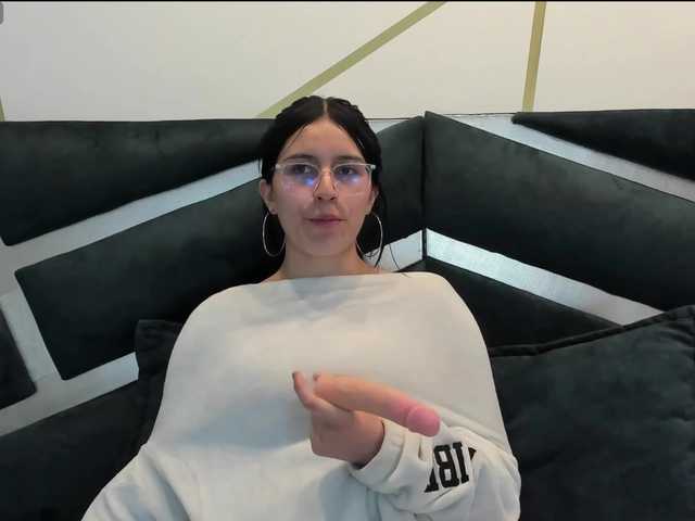 maddy-jacksonw's BongaCams show and profile