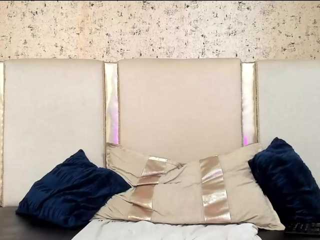 maddy-jacksonw's BongaCams show and profile