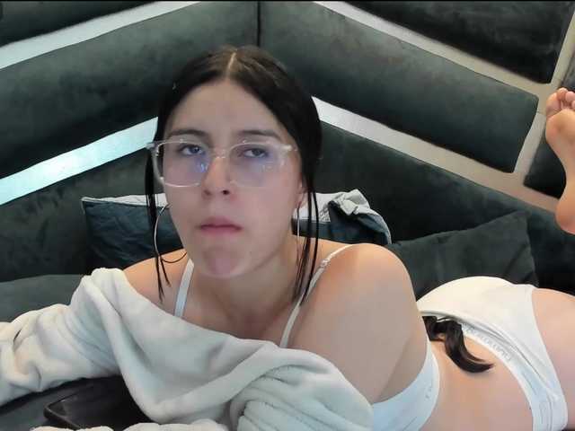 maddy-jacksonw's BongaCams show and profile