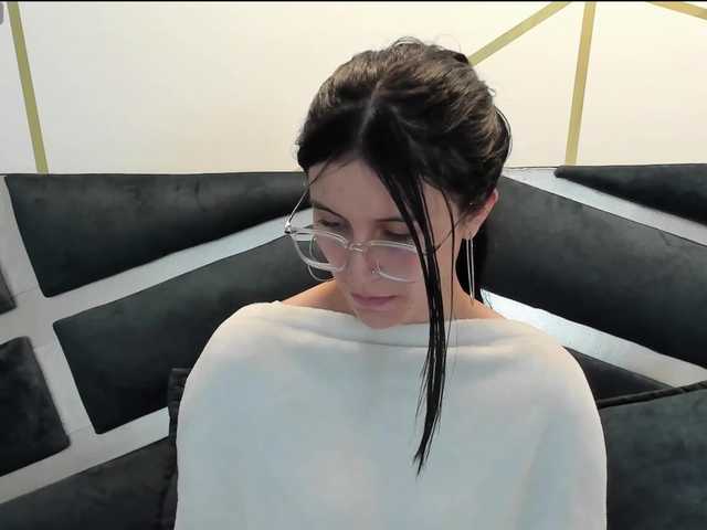 maddy-jacksonw's BongaCams show and profile