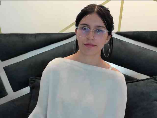 maddy-jacksonw webcam