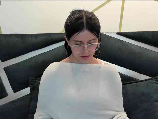 maddy-jacksonw webcam
