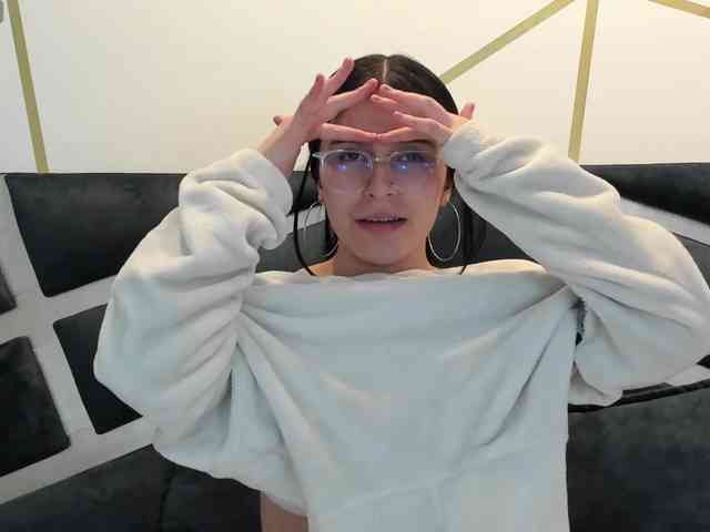 maddy-jacksonw webcam