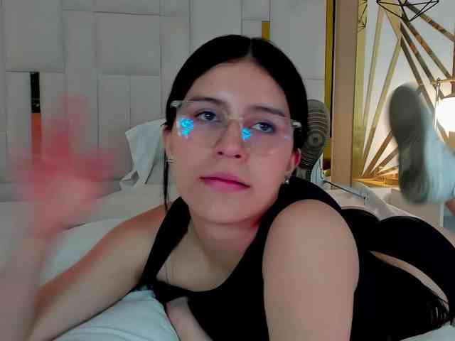 maddy-jacksonw webcam