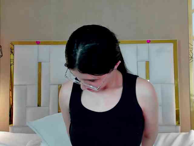 maddy-jacksonw webcam