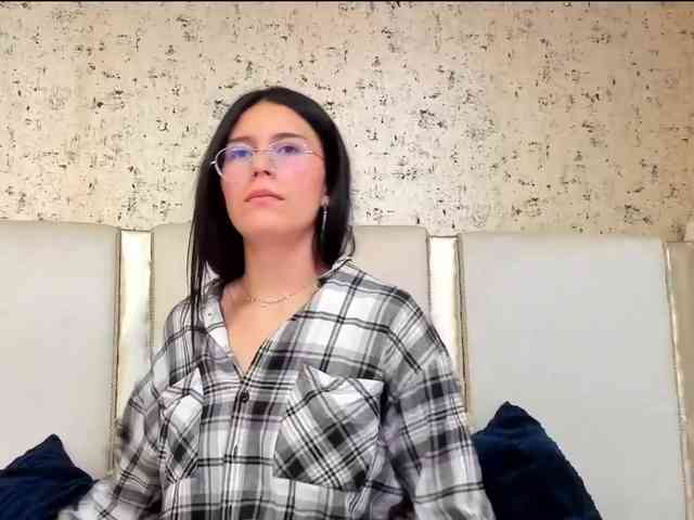 maddy-jacksonw webcam