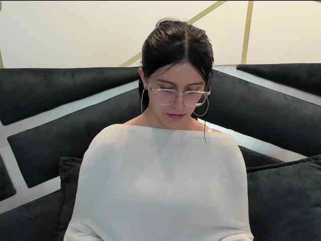 maddy-jacksonw webcam