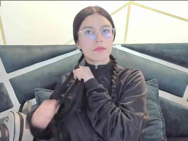 maddy-jacksonw webcam