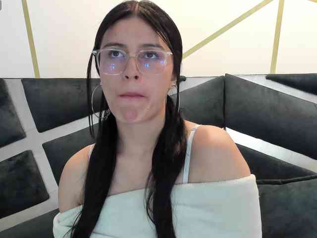 maddy-jacksonw webcam