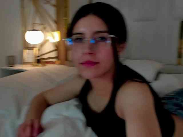 maddy-jacksonw webcam