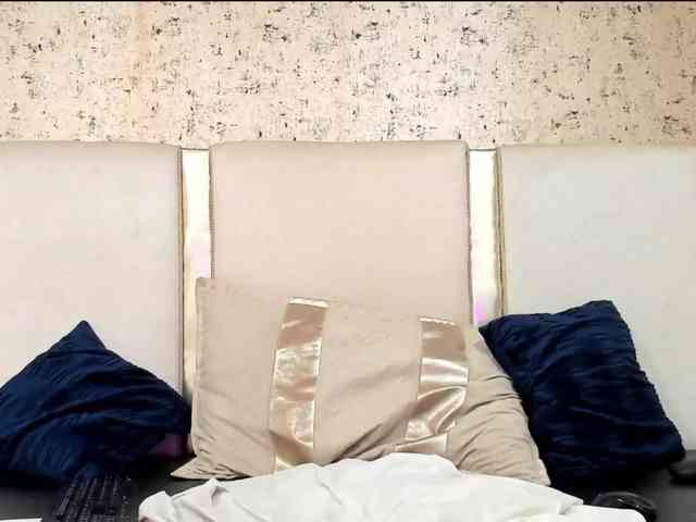 maddy-jacksonw webcam