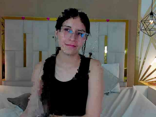 maddy-jacksonw webcam