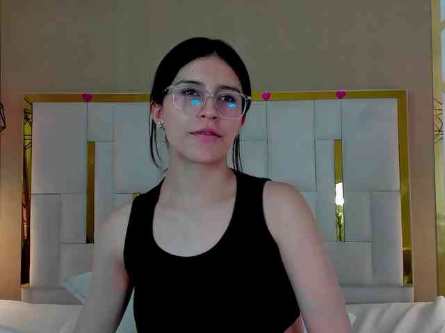 maddy-jacksonw webcam