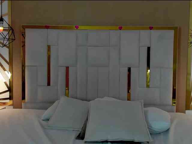 maddy-jacksonw webcam