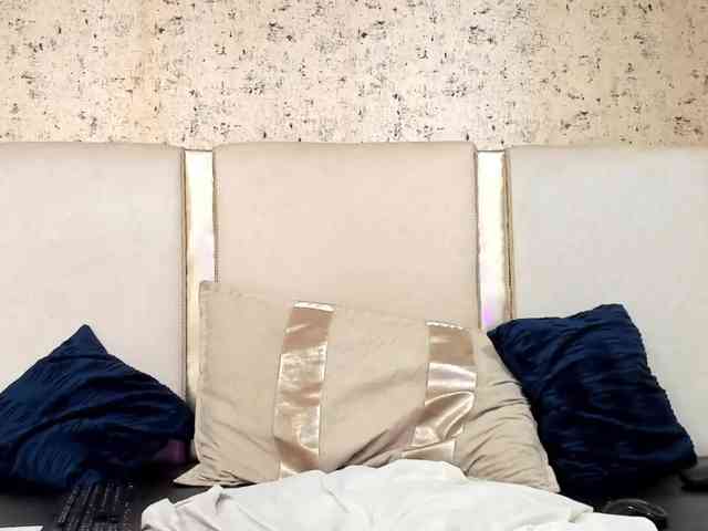 maddy-jacksonw webcam