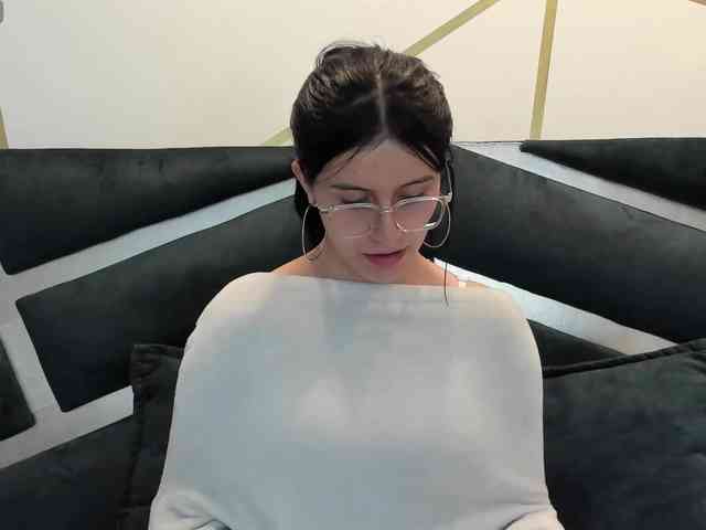 maddy-jacksonw webcam