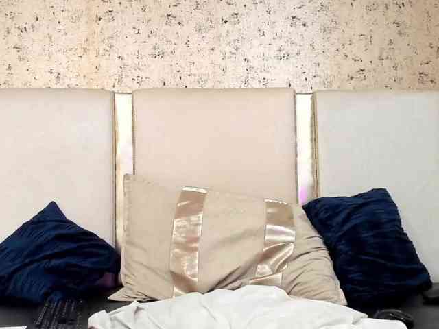 maddy-jacksonw webcam