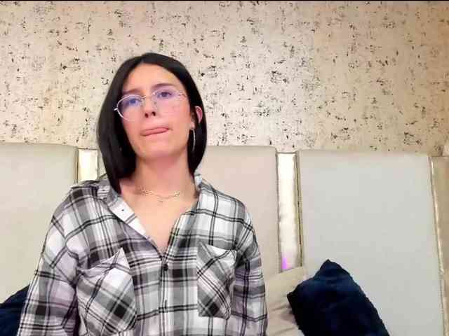 maddy-jacksonw webcam