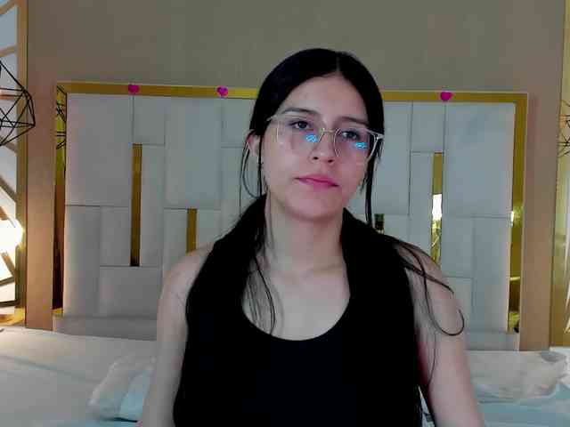 maddy-jacksonw webcam