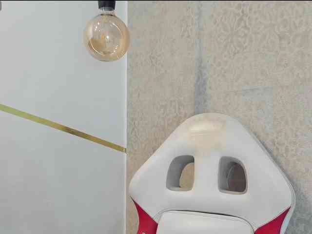 maddy-jacksonw webcam