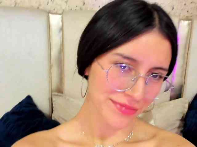 maddy-jacksonw webcam