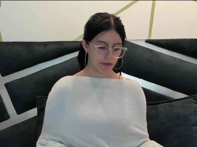 maddy-jacksonw webcam