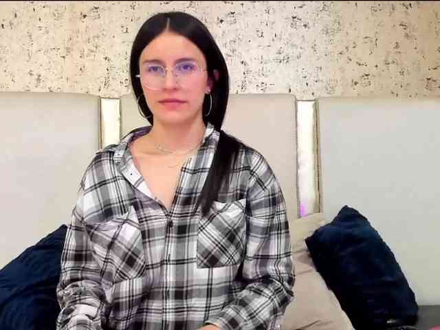 maddy-jacksonw webcam