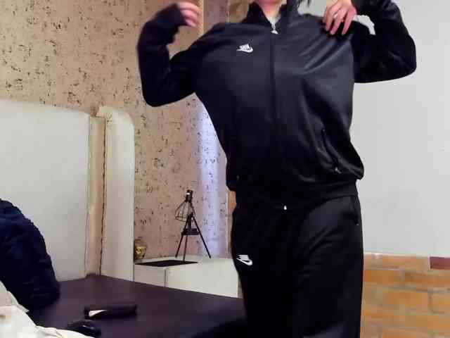 maddy-jacksonw webcam