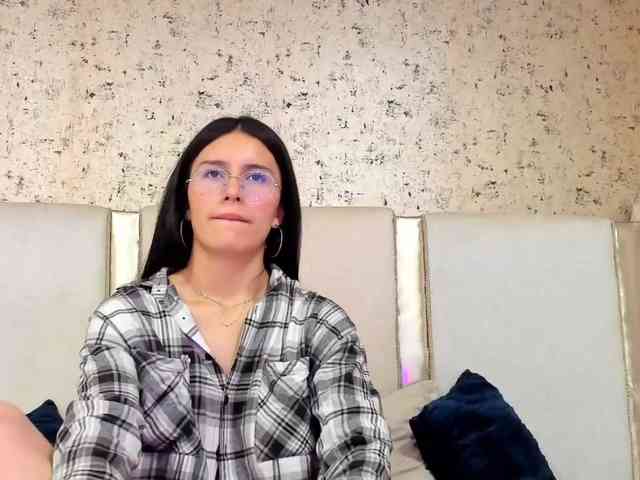 maddy-jacksonw webcam