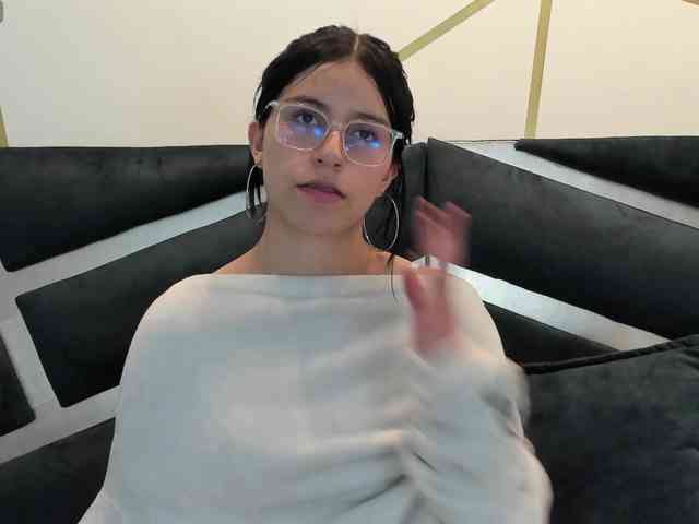 maddy-jacksonw webcam