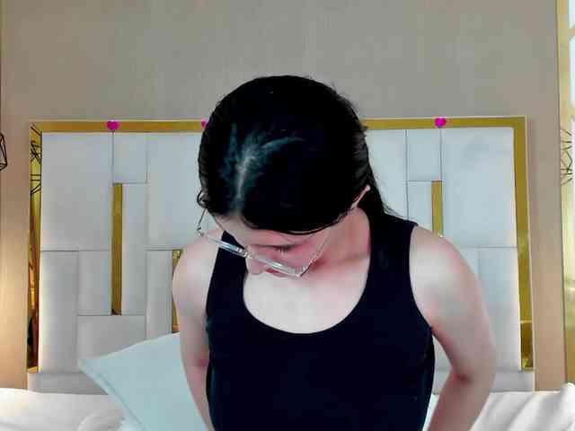 maddy-jacksonw webcam