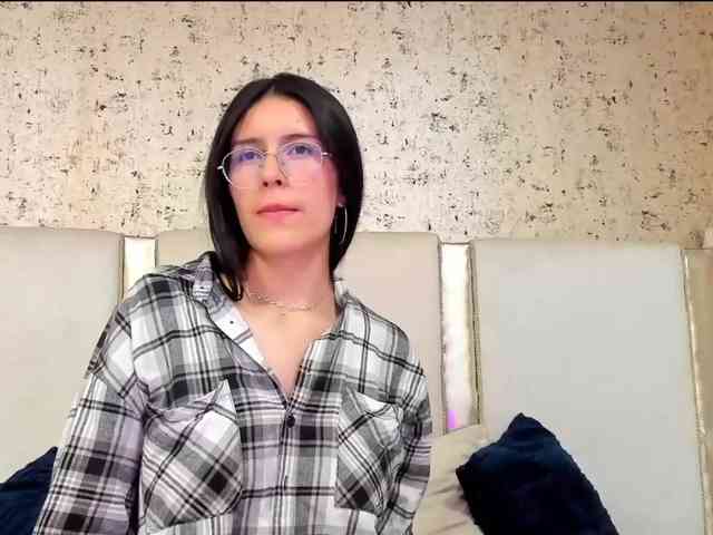 maddy-jacksonw webcam