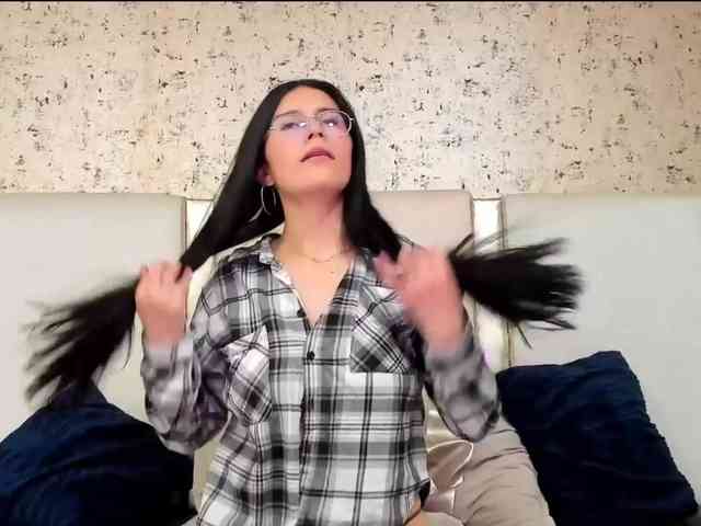 maddy-jacksonw webcam