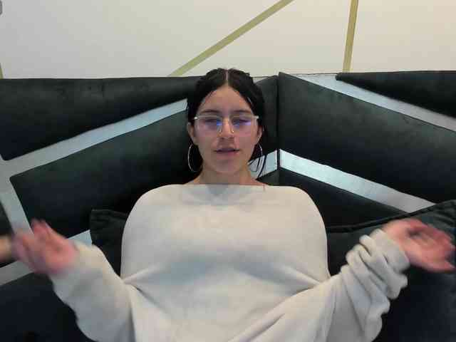 maddy-jacksonw webcam