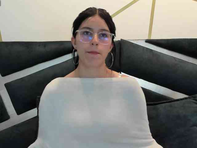 maddy-jacksonw webcam