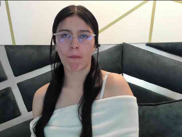 maddy-jacksonw webcam