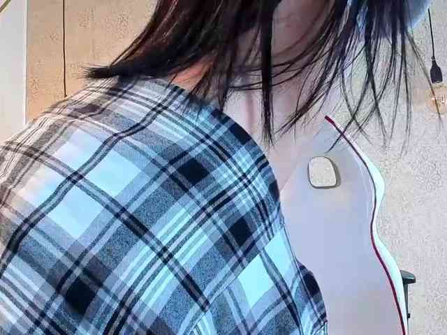 maddy-jacksonw webcam