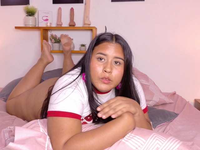 sarasophia1016's BongaCams show and profile