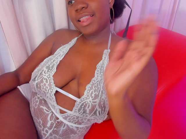 SulyClarck's BongaCams show and profile