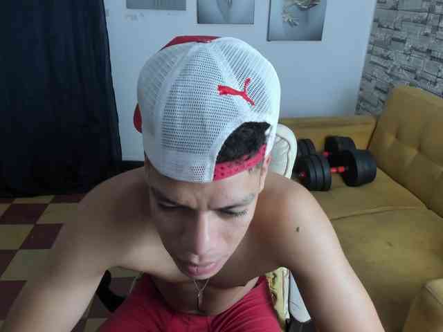 andres-sant Live Webcam on BongaCams