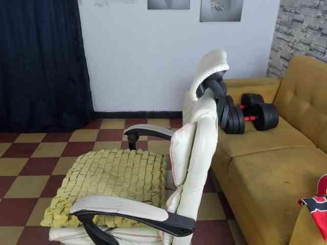 andres-sant Live Webcam on BongaCams