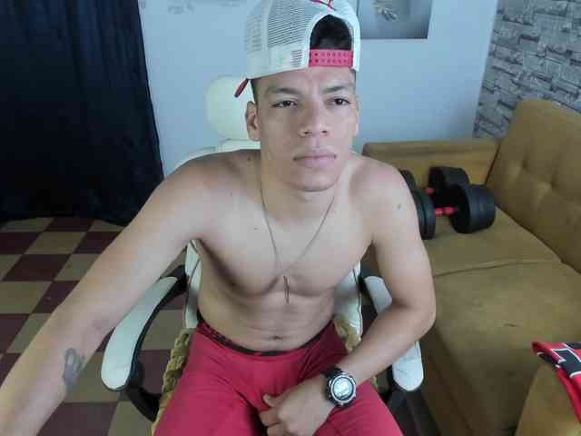 andres-sant Live Webcam on BongaCams