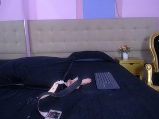 caroliine-fox Porn Show