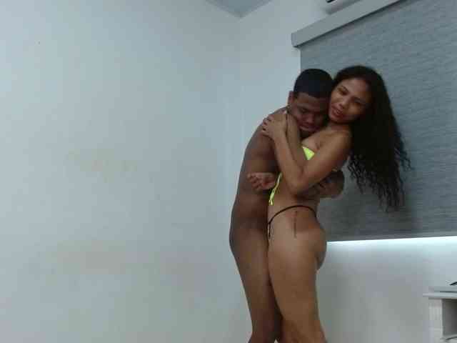 Deep-hard-latina webcam