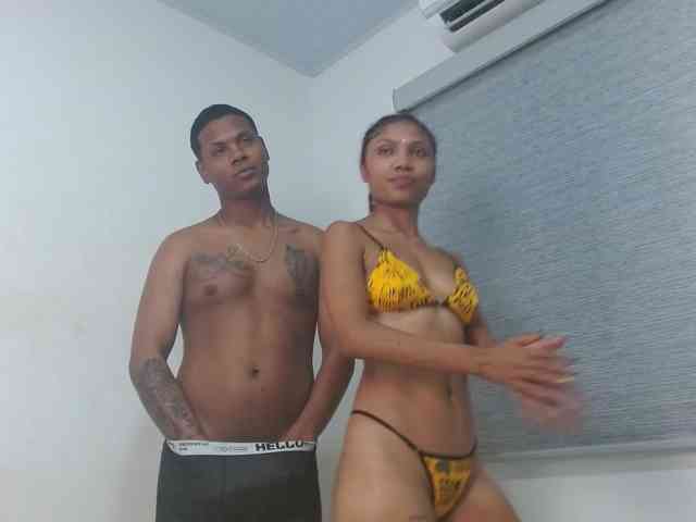 Deep-hard-latina webcam