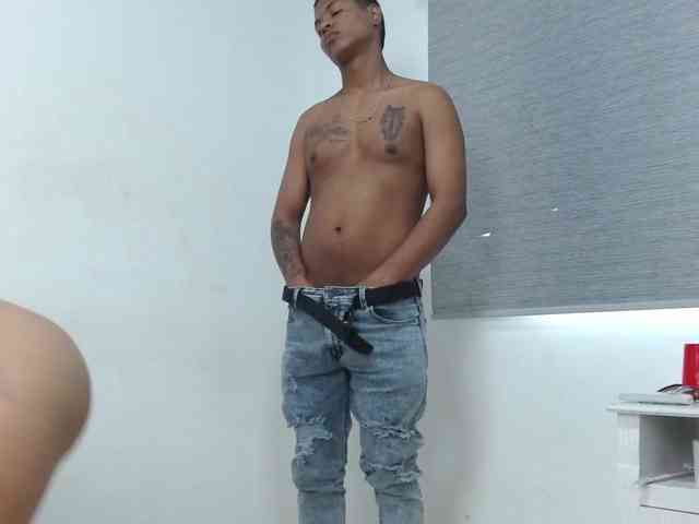 Deep-hard-latina webcam